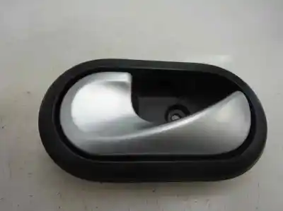 Peça sobressalente para automóvel em segunda mão puxador interior traseiro direito por dacia duster laureate 4x2 referências oem iam 