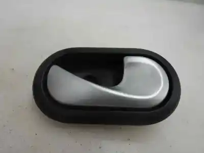 Peça sobressalente para automóvel em segunda mão puxador interior dianteiro direito por dacia duster laureate 4x2 referências oem iam 