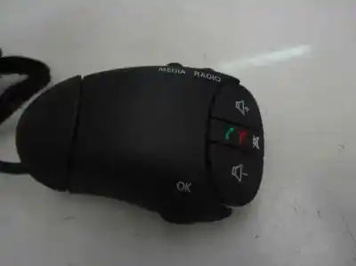 Second-hand car spare part multifunction switch for dacia duster laureate 4x2 oem iam references   2013