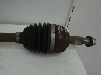 Second-hand car spare part front right transmission for dacia duster laureate 4x2 oem iam references   2013