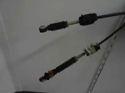 Second-hand car spare part gear lever for dacia duster laureate 4x2 oem iam references   2013