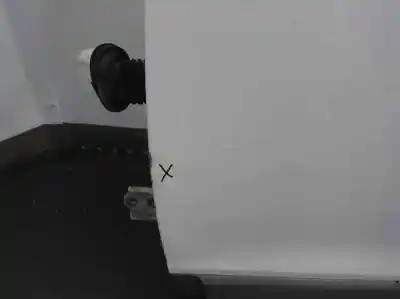 Second-hand car spare part left front door for chevrolet captiva 2.2 vcdi lt 2wd oem iam references   2013