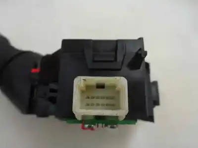 Second-hand car spare part headlights switch for mazda 2 lim. (de) 1.3 active oem iam references df71 66 122  2009