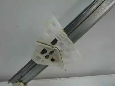 Second-hand car spare part passenger side right window regulator for mazda 2 lim. (de) 1.3 active oem iam references   2009