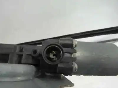 Second-hand car spare part passenger side right window regulator for renault clio iii 1.5 dci diesel cat 75 cv / 55 kw oem iam references   2012