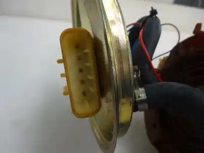 Second-hand car spare part fuel pump for opel corsa b 1.4 cat (2h6) oem iam references   1996