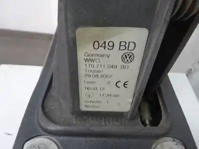 Second-hand car spare part gear lever for volkswagen caddy ka/kb (2c) 1.6 tdi oem iam references 1t0 711 049 bd  2012