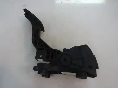 Second-hand car spare part accelerator pedal for kia cee´d 1.4 cat oem iam references 090903j0009