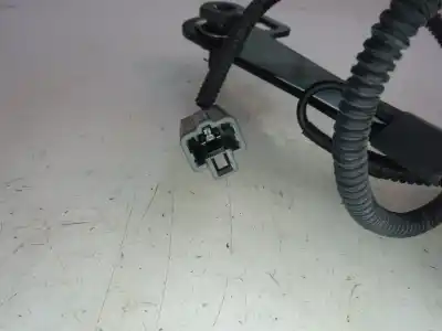 Second-hand car spare part front left seat belt for kia ceed 1.4 cat oem iam references   2010