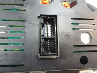 Peça sobressalente para automóvel em segunda mão quadrante por kia ceed 1.4 cat referências oem iam   2010