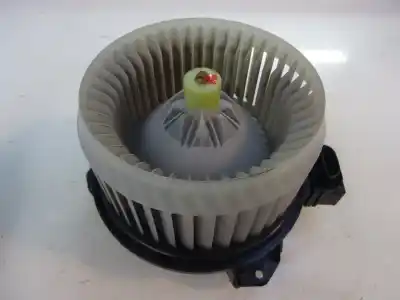 Pezzo di ricambio per auto di seconda mano  per TOYOTA YARIS  Riferimenti OEM IAM   2016