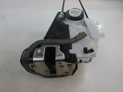Pezzo di ricambio per auto di seconda mano serratura porta posteriore sinistra per toyota yaris city riferimenti oem iam 