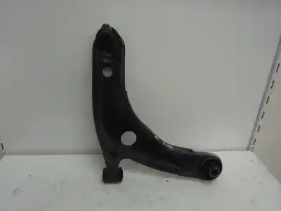 Pezzo di ricambio per auto di seconda mano Braccio Sospensione Inferiore Anteriore Destro per TOYOTA YARIS City Riferimenti OEM IAM   2016