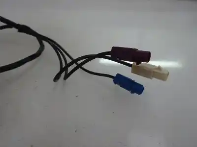 Peça sobressalente para automóvel em segunda mão antena por renault clio iii 1.6 16v referências oem iam   2012