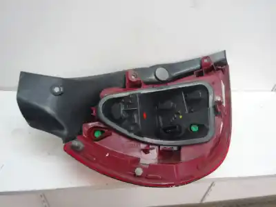 Recambio de automóvil de segunda mano de piloto trasero derecho para renault clio iii 1.6 16v referencias oem iam   2012