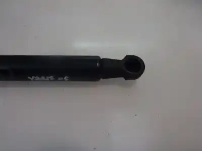 Автозапчастина б/у амортизаторі багажника/дверей для toyota yaris (ksp9/scp9/nlp9) 1.3 cat посилання на oem iam   2006
