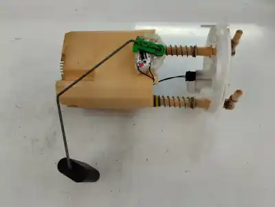 Peça sobressalente para automóvel em segunda mão Boia / Bomba Combustível por RENAULT TWINGO 1.5 dCi Diesel FAP Referências OEM IAM 8200 921 327  2011