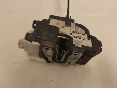 Second-hand car spare part left front door lock for kia ceed 1.6 cat oem iam references 