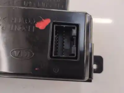 Second-hand car spare part multifunction display for kia ceed 1.6 cat oem iam references 95710-1h100  2009