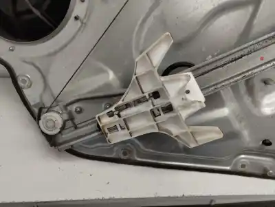 Pezzo di ricambio per auto di seconda mano alzacristalli posteriore sinistro per kia ceed 1.6 cat riferimenti oem iam   2009