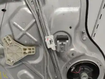 Second-hand car spare part passenger side right window regulator for kia ceed 1.6 cat oem iam references   2009