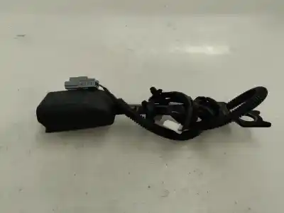 Tweedehands auto-onderdeel veiligheidsriem rechts voor voor toyota verso 1.6 16v cat oem iam-referenties 