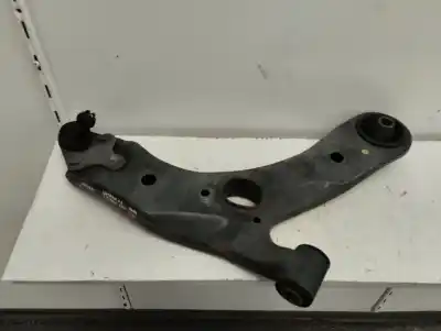 Tweedehands auto-onderdeel rechts voor ondergeheerde arm voor toyota verso 1.6 16v cat oem iam-referenties 