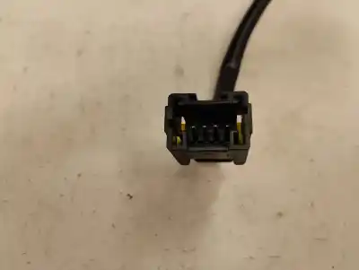 Peça sobressalente para automóvel em segunda mão cinto de segurança traseiro direito por peugeot 207 confort referências oem iam   2009