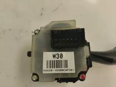 Pezzo di ricambio per auto di seconda mano comando pulito per kia ceed (ed) 1.6 crdi 115 riferimenti oem iam 93420-1h300  2009