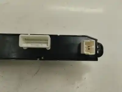 Second-hand car spare part hazard warning lights for kia ceed (ed) 1.6 crdi 115 oem iam references   2009