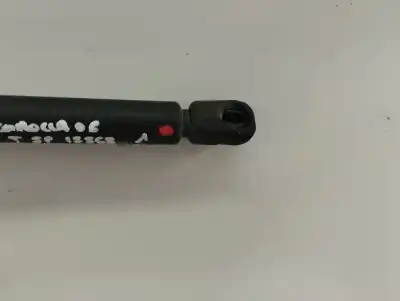 Second-hand car spare part tailgate gas strut for toyota corolla (_e12_) 1.6 vvt-i (zze121_) oem iam references   2006