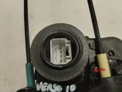 Автозапчасти б/у замок задней правой двери за toyota verso active ссылки oem iam   2010