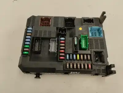 Pezzo di ricambio per auto di seconda mano scatola relè/fusibili per peugeot 208 active riferimenti oem iam 9678355880