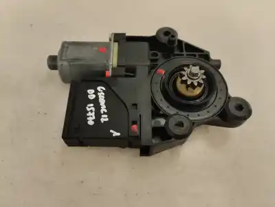 Peça sobressalente para automóvel em segunda mão Motor Elevador Vidro Dianteiro Direito por RENAULT SCENIC III Grand Dynamique Referências OEM IAM 807 30274 1R  2012