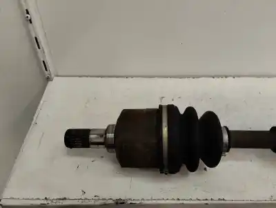 Peça sobressalente para automóvel em segunda mão transmissão dianteira esquerda por kia carens ( ) drive referências oem iam   2015