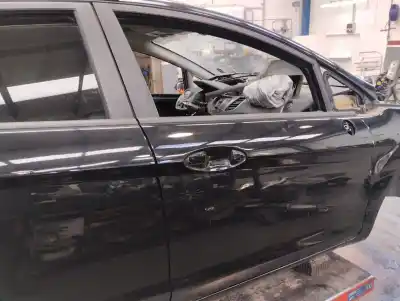 Recambio de automóvil de segunda mano de PUERTA DELANTERA DERECHA para FORD FIESTA (CB1)  referencias OEM IAM   2010