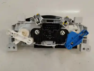Second-hand car spare part heating / air conditioning control panel for dacia duster motor 1.5 ltr. - 80 kw dci diesel fap cat oem iam references   2016