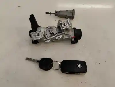 Peça sobressalente para automóvel em segunda mão  por SKODA RAPID  Referências OEM IAM   2014