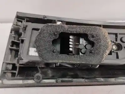 Second-hand car spare part left tailgate light for opel meriva cosmo oem iam references 13196002  2010