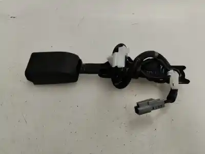 Tweedehands auto-onderdeel veiligheidsriem rechts voor voor toyota verso 1.6 16v cat oem iam-referenties 