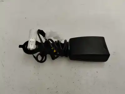 Tweedehands auto-onderdeel veiligheidsriem links achter voor toyota verso 1.6 16v cat oem iam-referenties 