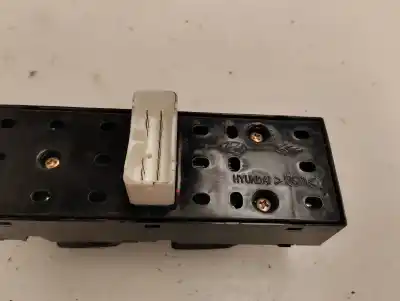 Second-hand car spare part left front power window switch for kia carens 2.0 turbodiesel cat oem iam references   2005