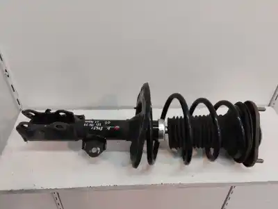 Tweedehands auto-onderdeel schokbreker rechts voor voor toyota verso 1.6 16v cat oem iam-referenties 