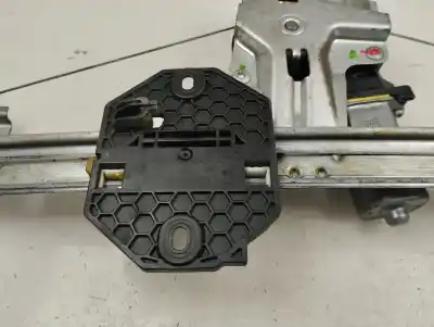 Second-hand car spare part driver left window regulator for dacia sandero stepway oem iam references 807213282 r-b  2015