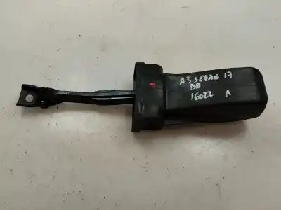 Pièce détachée automobile d'occasion retenue de porte pour audi a3 (8vk) 1.5 16v tsi act références oem iam 8v5 837 267