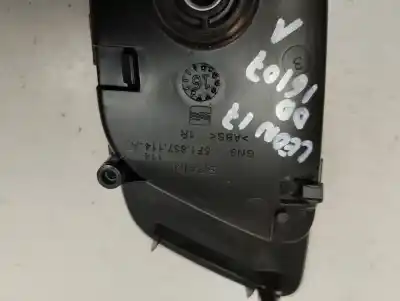 Автозапчасти б/у внутри передней правой ручки за seat leon (5f1) style ссылки oem iam 5f1 837 114 a  2017 Автозапчасти б/у внутри передней правой ручки за seat leon (5f1) style ссылки oem iam 5f1 837 114 a  2017