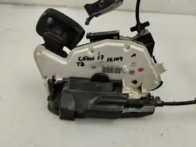 Автозапчасти б/у замок задней правой двери за seat leon (5f1) style ссылки oem iam 5k4 839 016q  2017 Автозапчасти б/у замок задней правой двери за seat leon (5f1) style ссылки oem iam 5k4 839 016q  2017