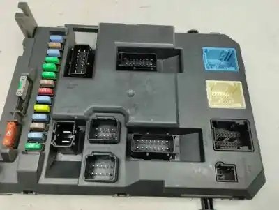 Second-hand car spare part fuse box unit for citroen c3 lx oem iam references 9666952180  2010