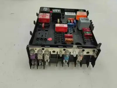 Second-hand car spare part fuse box unit for audi a3 (8p) 1.9 tdi ambiente oem iam references   2003