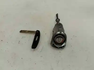 Second-hand car spare part lock key set for renault clio iv 0.9 zen oem iam references   2015